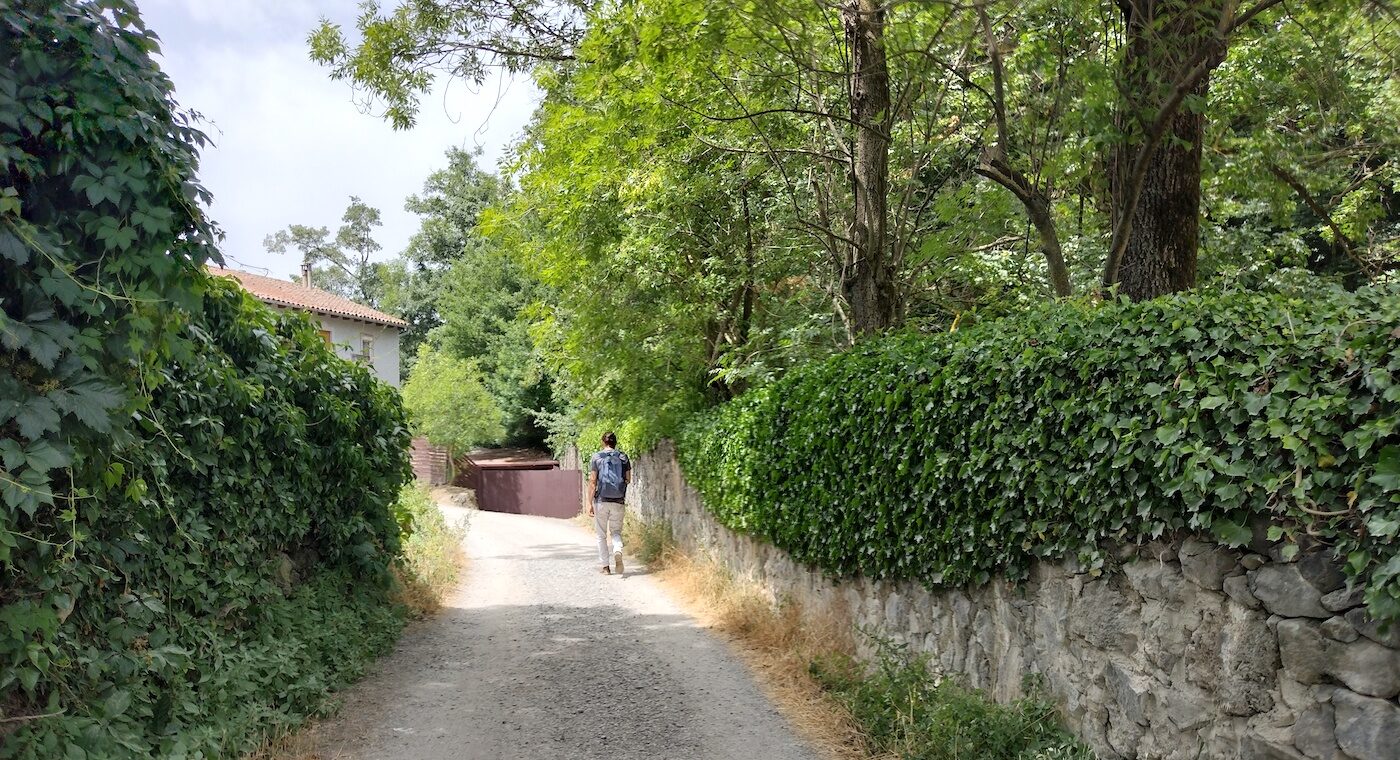 carrers bonics olot barri pequin